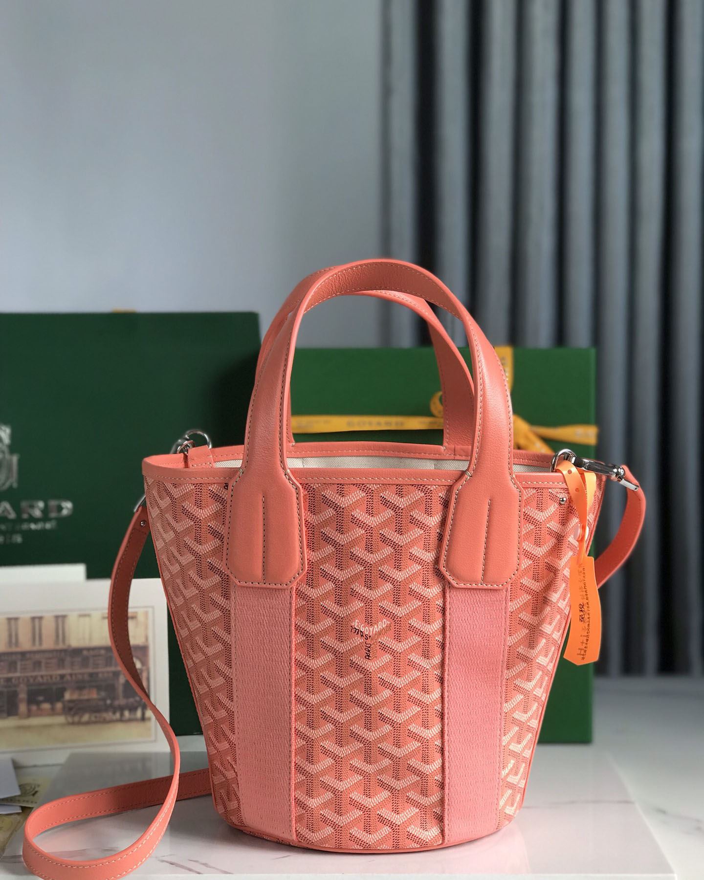 Go*ard bucket bags